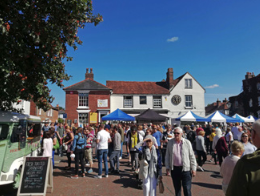 Wickham square crowd